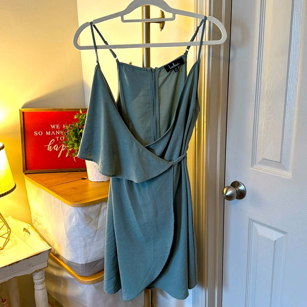 Lulu’s wrap dress